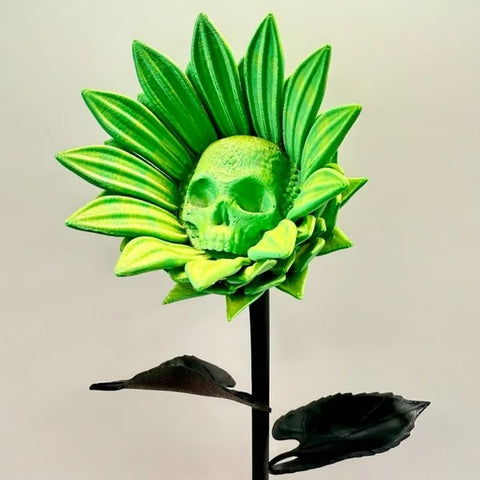 Forbidden Sunflower – Gothic Skull Bloom Decor