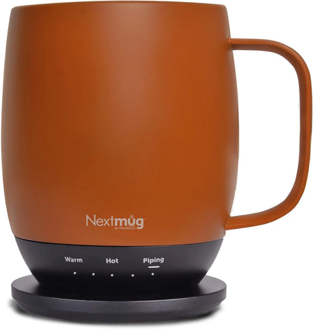 A coffee cup with temperature control function and the ability to automatically heat up