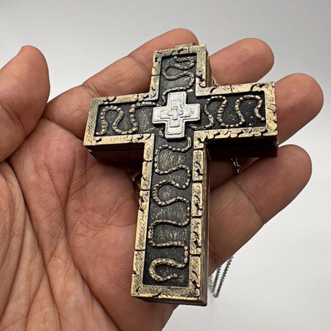 Squid Thanos 230 - Game Cross Necklace