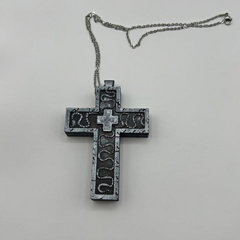 Squid Thanos 230 - Game Cross Necklace