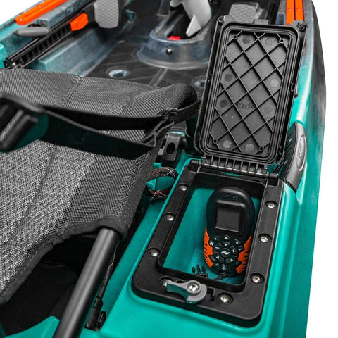 Old Town Sportsman AutoPilot 120 Motorized Fishing Kayak with Minn Kota Trolling Motor �� 12-ft