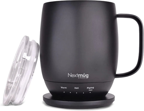 A coffee cup with temperature control function and the ability to automatically heat up