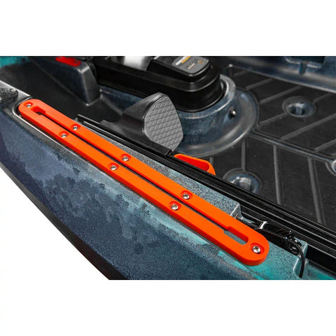 Old Town Sportsman AutoPilot 120 Motorized Fishing Kayak with Minn Kota Trolling Motor �� 12-ft
