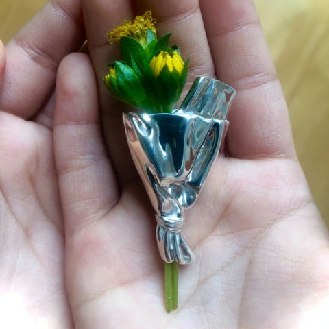 Artful Flower Bouquet Brooch